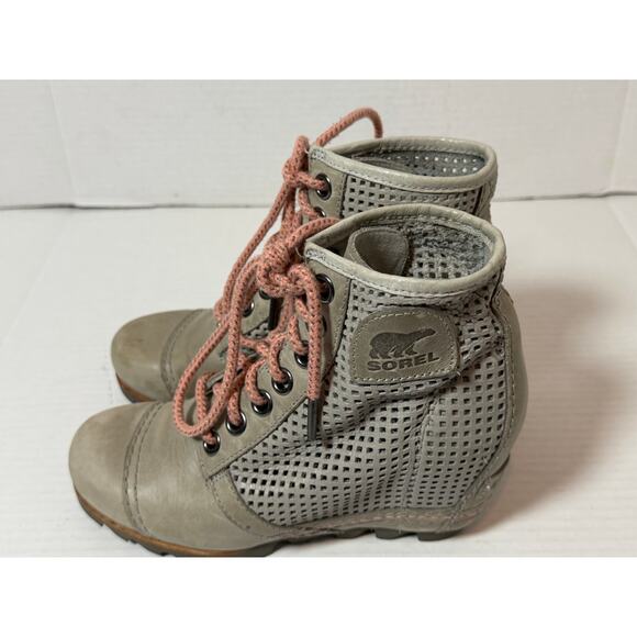 Women's Sorel Boots Premium Wedge Booties Grey Perforated Leather Sz 5.5 - Picture 6 of 8